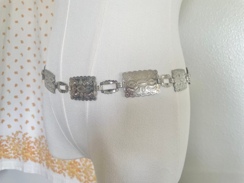 Vintage 80s Silver Tone Concho Link Belt Western Southwestern